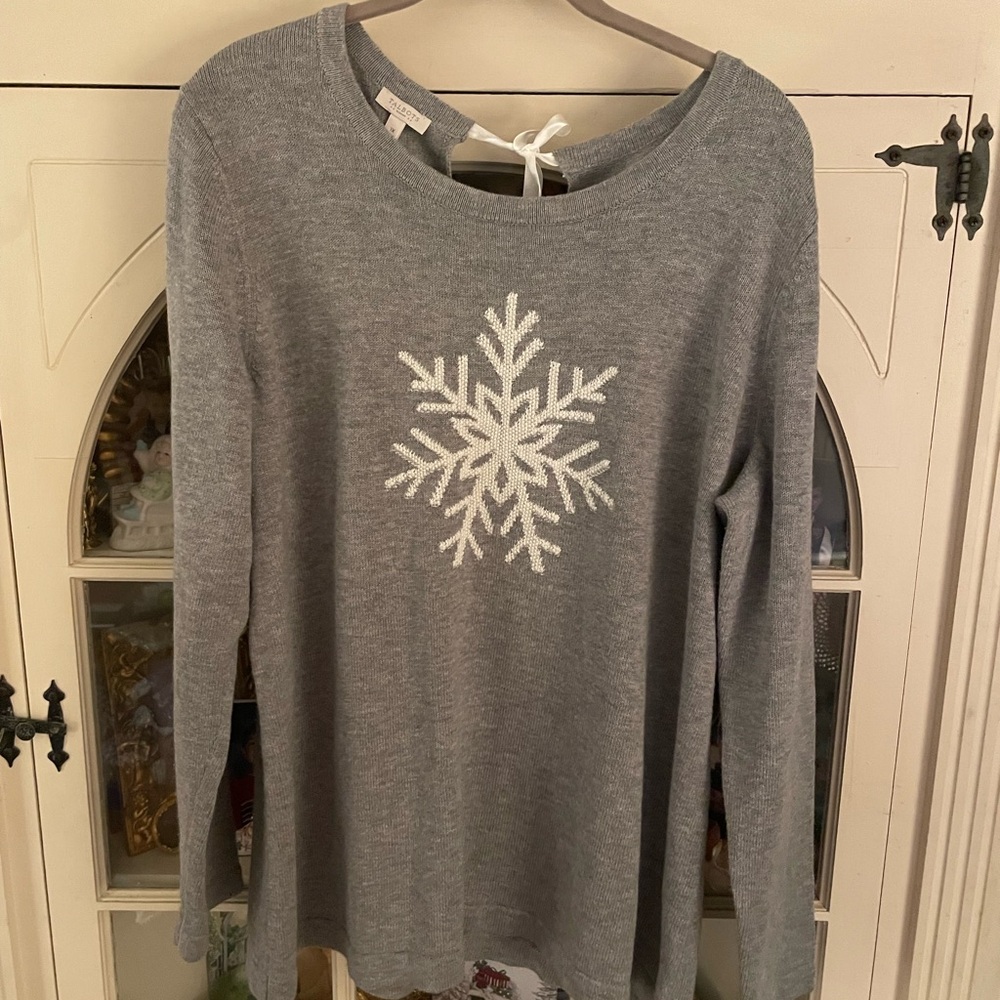 Talbots Gray Long Sleeve Sweatshirt with Snowflake Design